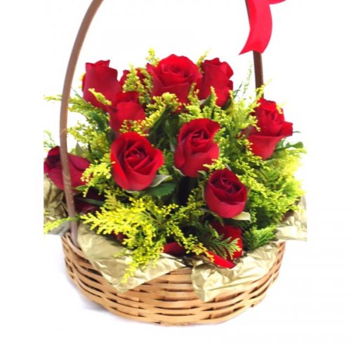 cesta de rosas vermelhas flores em Florianópolis floricultura em Floripa decoração de eventos